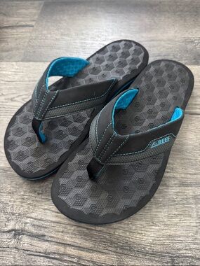 Reef Men's The Ripper Black & Blue flip-flop sandals Size 8